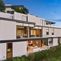 Tak tanggung-tanggung, Ariana merogoh kocek hingga US$ 14 juta atau hampir mencapai Rp 200 miliar demi mendapatkan rumah mewah tersebut. (Foto: dok. MLS via The Sun)