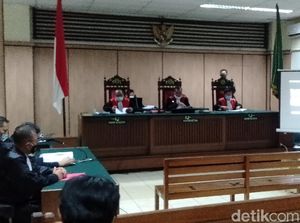 Geger Tuntutan Ringan Penyerang Novel Baswedan yang Segera Diputuskan