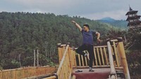 Taman Wisata Kopeng berada di atas ketinggian 1.450 mdpl. Selain menghirup udara segar, ada juga game seru seperti ATV dan paintball. (Arif wahyu maulana/dTraveler)