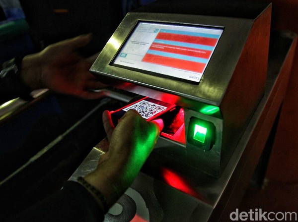 Pihak Ancol pun menerapkan program reservasi tiket online dengan sistem barcode. Seperti diketahui, Ancol nantinya hanya akan membuka untuk 5.000 pengunjung saja di tanggal 20 Juni nanti. Pihak Ancol pun menerapkan program reservasi tiket online dengan sistem barcode. Seperti diketahui, Ancol nantinya hanya akan membuka untuk 5.000 pengunjung saja di tanggal 20 Juni nanti.