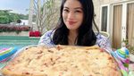 Titi Kamal Makin Jago Masak Saat di Rumah Saja, Ini Buktinya!