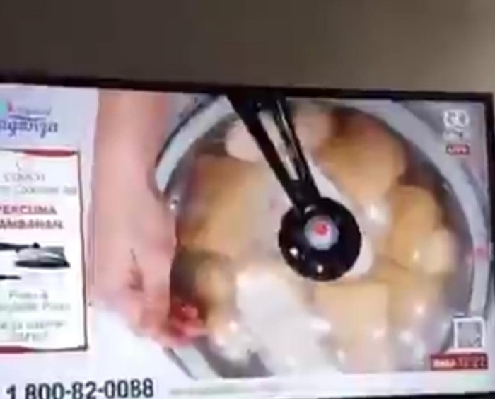 Wajan meledak saat diiklankan live di TV Wajan meledak saat diiklankan live di TV