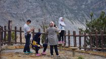 Beroperasi Lagi, Tangkuban Perahu Tak Terapkan Pembatasan Wisatawan