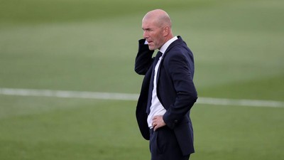 Enam Dosa Zinedine Zidane