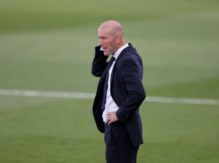Enam Dosa Zinedine Zidane