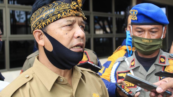 Bupati Bandung Dadang M. Naser