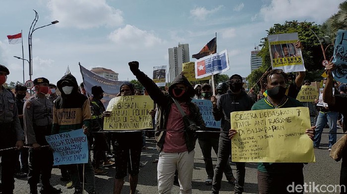 Mahasiswa Papua Di Surabaya Gelar Aksi Tuntut 7 Tahanan Politik Dibebaskan