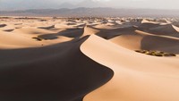 Keindahan Gurun Mojave, Death Valley, Amerika Serikat yang memiliki suhu mencapai 134 ° F (56,7 ° C) pada siang hari. Istimewa/dok. Bored Panda/@cannonmatt  