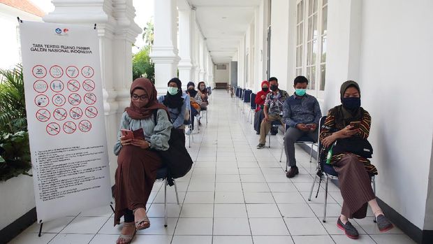 Foto-foto Prosedur Baru Kunjungan ke Galeri Nasional Indonesia