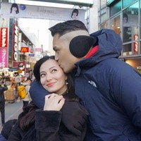 Jonas Rivano telah menikah dengan Asmirandah yang merupakan blasteran Indonesia dan Belanda. Saat ini keduanya tengan menantikan kehadiran anak pertama mereka. Foto: Instagram/@asmirandah, @riomotret