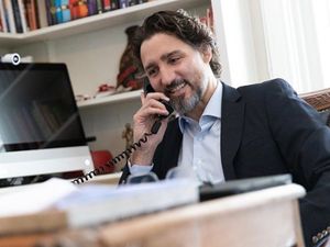 Pro-Kontra Rambut Gondrong Justin Trudeau, Tak Pernah Potong Gegara Lockdown