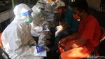 Ketika Petugas PPSU Jalani Tes Swab COVID-19