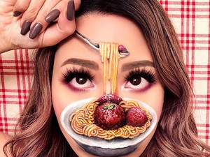 Jago Make-up, Wanita Ini Ubah Wajahnya Jadi Makanan Keren