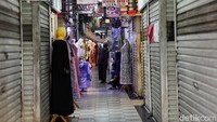 Kini toko bernomor ganjil akan buka di tanggal ganjil, begitu juga pada toko bernomor genap.