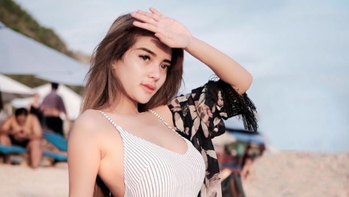 Nabilla Aprillya Nabilla Aprillya