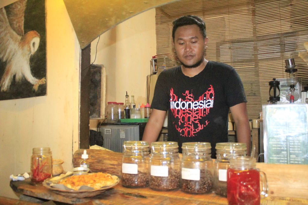 ngopi di kandang burung hantu