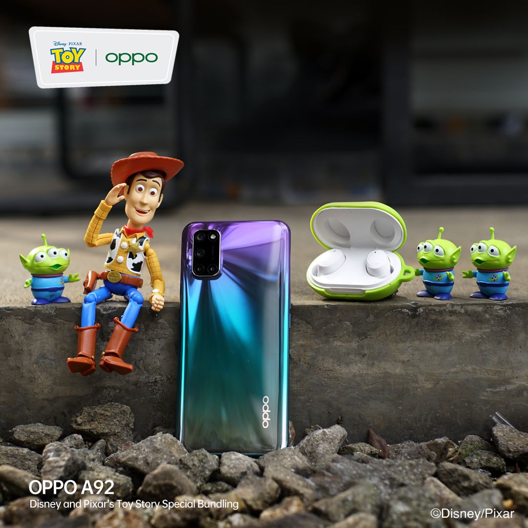 OPPO A92 Bundling Enco W11 Toy Story