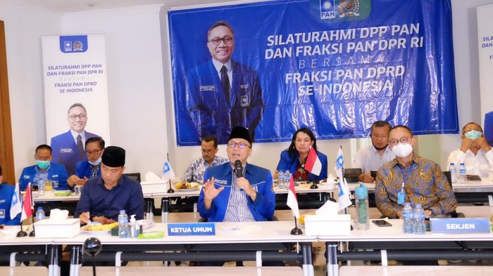 PAN Kritisi RUU HIP Ketua Umum PAN Zulkifli Hasan menegaskan bahwa Pancasila dan NKRI adalah harga mati yang harus terus dijaga dan dipertahankan.