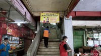 Dua pasar ini dipilih dari 67 pasar yang dikelola oleh PD Pasar Surya.