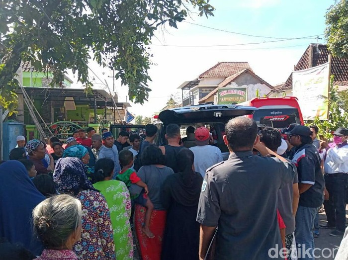 Pekerja Migran Indonesia asal Situbondo meninggal dalam pesawat saat pulang ke kampung