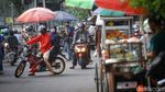 Pengendara Lawan Arah Merajalela di Pasar Kebayoran Lama