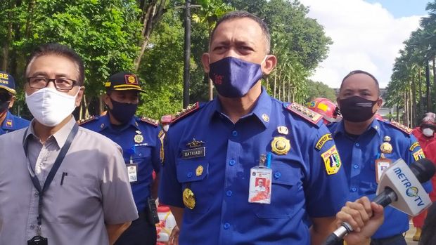 Penyemprotan disinfektan di GBK Senayan, Kepala Dinas Gulkarmat DKI Satriadi Gunawan
