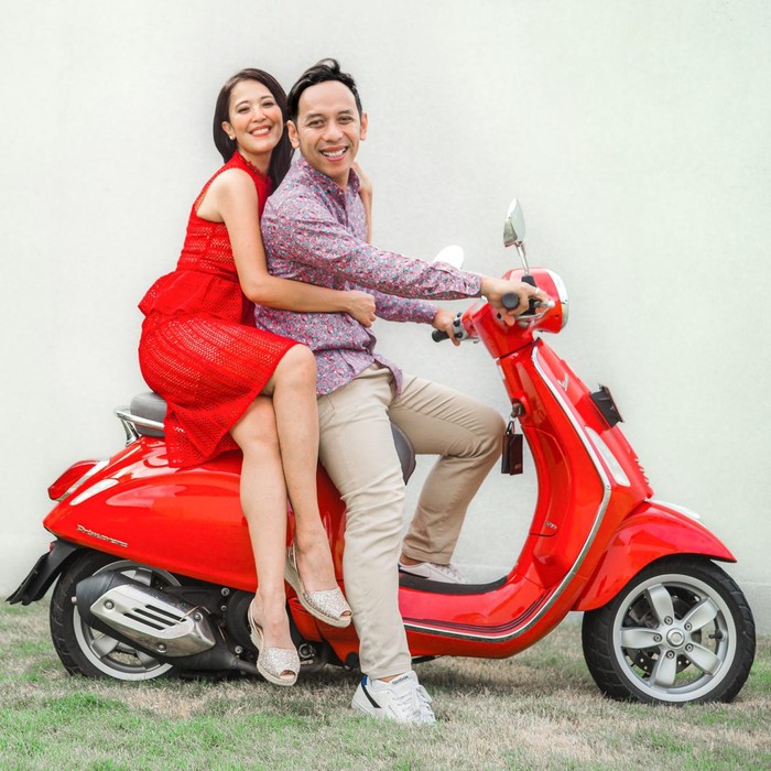 Pongki Barata dan Sophie Navita