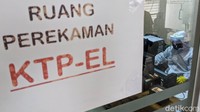 Kini masyarakat bisa kembali melakukan perekaman KTP-el dengan syarat menaati protokol kesehatan pencegahan Covid-19.
