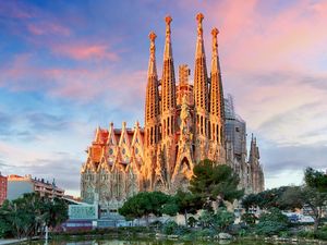 Setelah 143 Tahun, Pembangunan Sagrada Familia Diperkirakan Komplit 10 Tahun Lagi!