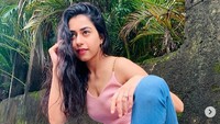 Ia dikabarkan stres karena pekerjaan yang dibatalkan dan kondisi ayahnya yang memburuk. Dok. Instagram