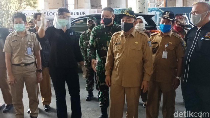 Wali Kota Depok Muhammad Idris meninjau Trans Studio Mall Cibubur, Selasa (16/6).