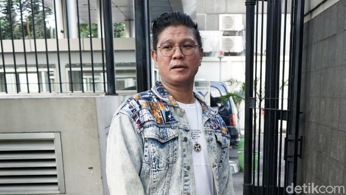 Andika Mahesa saat ditemui di kawasan Trans TV.