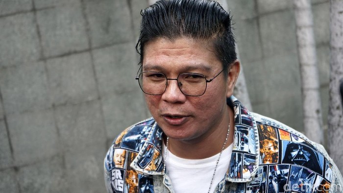 Andika Mahesa saat ditemui di kawasan Trans TV.