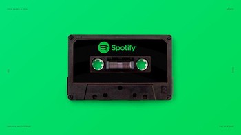 Spotify jadi kaset yang berisi mixtape. Foto: Luli Kibudi/Bored Panda