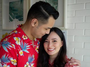 Asmirandah Bungkam Netizen yang Menuduhnya Tak Ajarkan Anak Berdoa