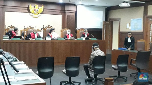 Benny Tjokrosaputro jalani sidang ke dua dugaan korupsi PT Asuransi Jiwasraya di Pengadilan Negeri Tindak Pidana Korupsi Jakarta Pusat. (CNBC Indonesia/ Ferry Sandi)