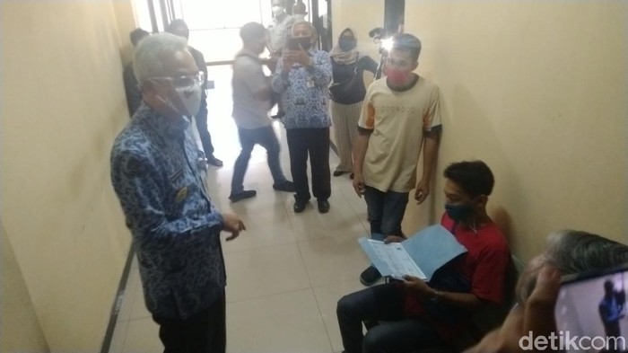 Bingung mekanisme PPDB Jateng, orang tua siswa datangi Dinas Pendidikan dan Kebudayaan Jateng