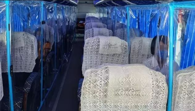 bis yang memiliki kabin berbeda untuk setiap penumpang