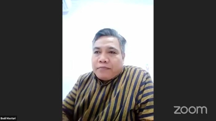 Kepala ORI Perwakilan DIY Budhi Masturi saat diskusi publik launching kajian penanganan COVID-19 di DIY bersama LBH dan IDEA