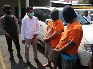 Polisi Ringkus 2 Pembobol Rekening Bank di Ngawi