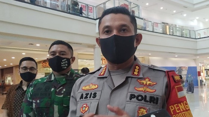Polres Depok Kerahkan Polwan Awasi Penerapan Protokol Kesehatan di Mal