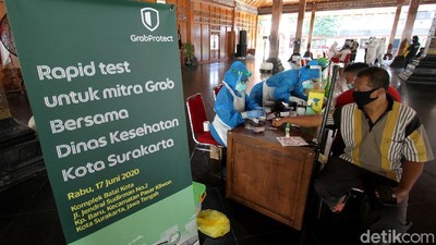 Antusias Driver Online di Solo Jalani Rapid Test