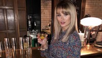 Rhian dituding menjadi pelakor di rumah tangga Vernon karena chat tersebut. Dok. Instagram/rhiansuggers