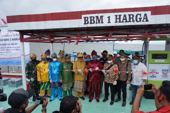 SPBU Terapung di Kalbar