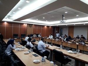 Cuma Dihadiri 3 Orang Eksekutif, Komisi B DPRD Tunda Rapat Evaluasi PSBB DKI