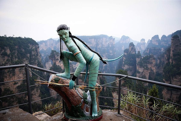 Pemandangan tersebut memberi sensasi bukit-bukit yang melayang, persis di film Avatar yang diputar tahun 2010 lalu. Tahun 1982 adalah saat kawasan ini menjadi Taman Nasional pertama di China. Istimewa/Getty Images  Pemandangan tersebut memberi sensasi bukit-bukit yang melayang, persis di film Avatar yang diputar tahun 2010 lalu. Tahun 1982 adalah saat kawasan ini menjadi Taman Nasional pertama di China. Istimewa/Getty Images Â