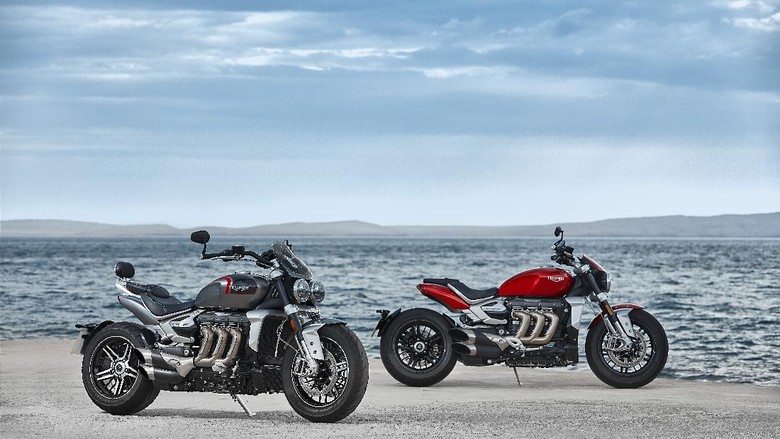 Triumph Rocket 3 GT dan Rocket 3 R Triumph Rocket 3 GT dan Rocket 3 R