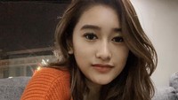 Awalnya, Maia Estianty baru melihat wajah Amanda Caesa dari foto saja. Foto: instagram
