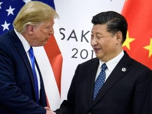 Bahas Perang Dagang, Kok Trump dan Xi Jinping Cuma Bertemu di Bandara?