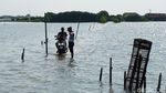 Potret Banjir Rob yang Rendam Permukiman di Demak